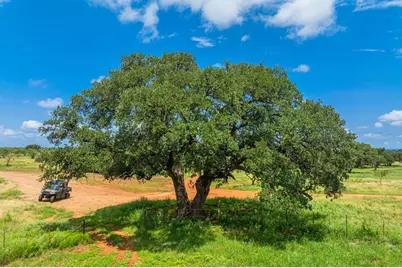 2602 County Rd 406, Llano, TX 78643 - Photo 13