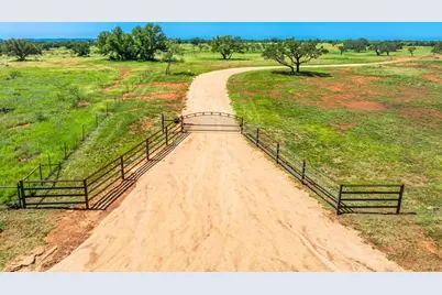 2602 County Rd 406, Llano, TX 78643 - Photo 3