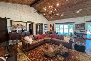 772 Luckenbach Rd, Fredericksburg, TX 78624 - Photo 15