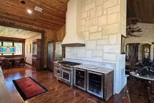 772 Luckenbach Rd, Fredericksburg, TX 78624 - Photo 21