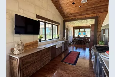 772 Luckenbach Rd, Fredericksburg, TX 78624 - Photo 19