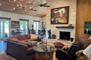 772 Luckenbach Rd, Fredericksburg, TX 78624 - Photo 9
