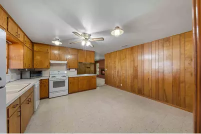 221 Pyka Rd, Fredericksburg, TX 78624 - Photo 9