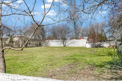 404 Fulton St, Fredericksburg, TX 78624 - Photo 3