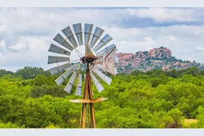 7602 County Rd 113, Llano, TX 78643 - Photo 13