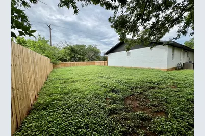 902 E Highway St, Fredericksburg, TX 78624 - Photo 23