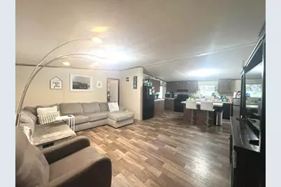 138 N Third St, Harper, TX 78631 - Photo 7