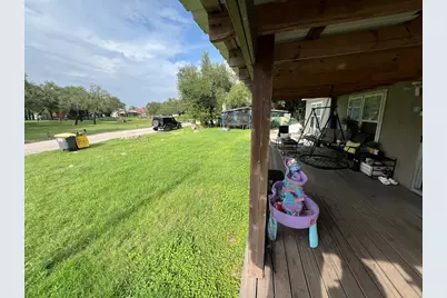 138 N Third St, Harper, TX 78631 - Photo 29