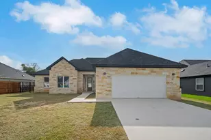 701 Grace Ln, Fredericksburg, TX 78624 - Photo 1