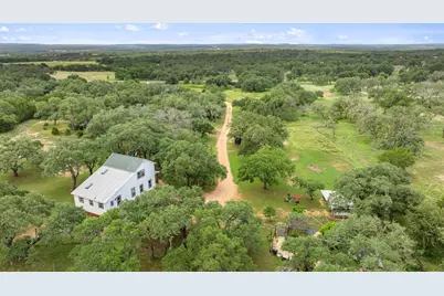 396 Ranch Rd 2721, Johnson City, TX 78636 - Photo 31