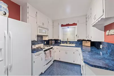 304 E Hackberry St, Fredericksburg, TX 78624 - Photo 15