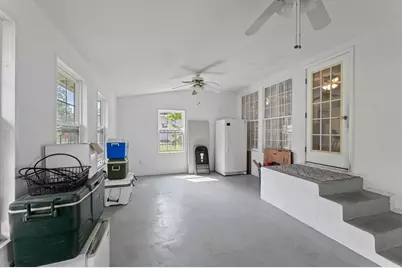 304 E Hackberry St, Fredericksburg, TX 78624 - Photo 27