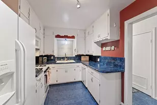 304 E Hackberry St, Fredericksburg, TX 78624 - Photo 17