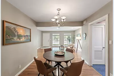 304 E Hackberry St, Fredericksburg, TX 78624 - Photo 5