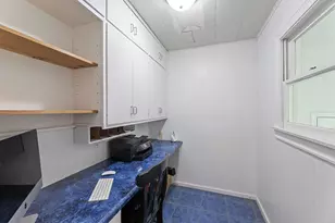 304 E Hackberry St, Fredericksburg, TX 78624 - Photo 25