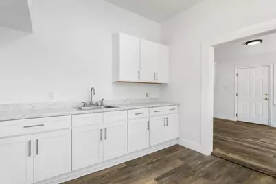 623 S Washington St, Fredericksburg, TX 78624 - Photo 9