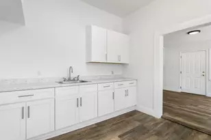 623 S Washington St, Fredericksburg, TX 78624 - Photo 9