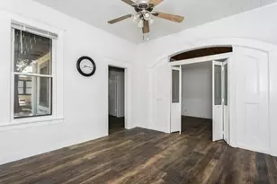 623 S Washington St, Fredericksburg, TX 78624 - Photo 5