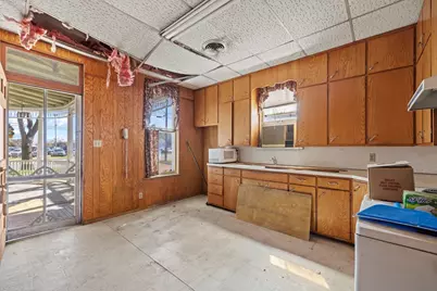 402 S Adams St, Fredericksburg, TX 78624 - Photo 7