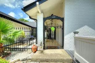 149 Holly Hill Dr, Ingram, TX 78025 - Photo 3