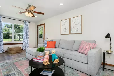 901 Bell St, Fredericksburg, TX 78624 - Photo 7