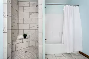 901 Bell St, Fredericksburg, TX 78624 - Photo 19