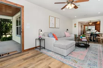 901 Bell St, Fredericksburg, TX 78624 - Photo 23