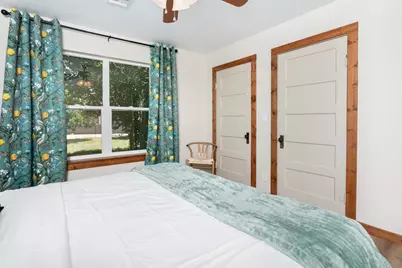 901 Bell St, Fredericksburg, TX 78624 - Photo 15