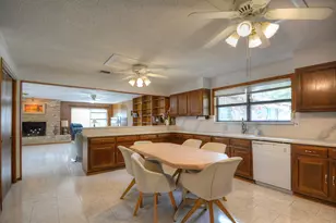 307 Westway Dr, Kerrville, TX 78028 - Photo 17