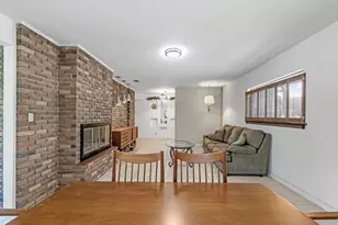 105 Hale St, Fredericksburg, TX 78624 - Photo 7