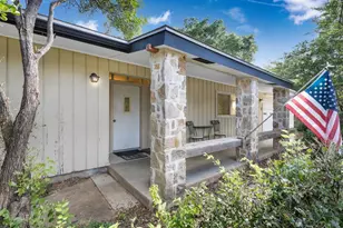 105 Hale St, Fredericksburg, TX 78624 - Photo 1