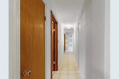 105 Hale St, Fredericksburg, TX 78624 - Photo 11