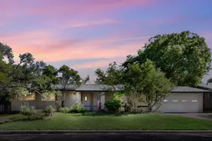 105 Hale St, Fredericksburg, TX 78624 - Photo 1