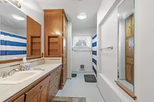 105 Hale St, Fredericksburg, TX 78624 - Photo 21