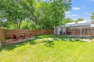 109 E Centre St, Fredericksburg, TX 78624 - Photo 1