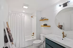 109 E Centre St, Fredericksburg, TX 78624 - Photo 13