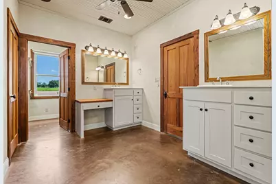 810 Clear Creek Rd, Fredericksburg, TX 78624 - Photo 35