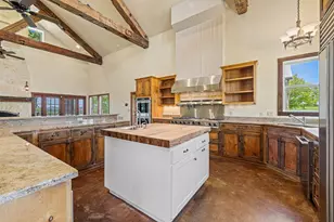 810 Clear Creek Rd, Fredericksburg, TX 78624 - Photo 21