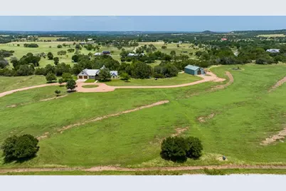 810 Clear Creek Rd, Fredericksburg, TX 78624 - Photo 1