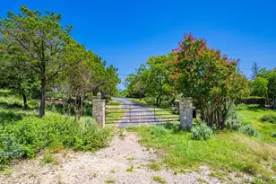 230 Waggoman Dr, Kerrville, TX 78028 - Photo 33