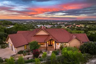 230 Waggoman Dr, Kerrville, TX 78028 - Photo 1