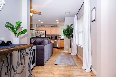 203 S Creek St, Fredericksburg, TX 78624 - Photo 9