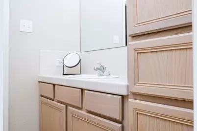 203 S Creek St, Fredericksburg, TX 78624 - Photo 31