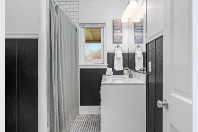 510 S Olive St, Fredericksburg, TX 78624 - Photo 15