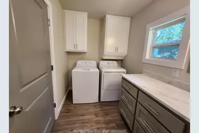 804 N Orange St, Fredericksburg, TX 78624 - Photo 9