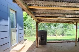 804 N Orange St, Fredericksburg, TX 78624 - Photo 13