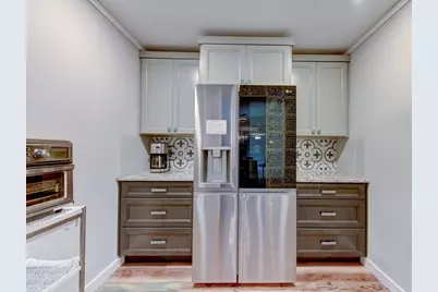 302 Frederick Rd, Fredericksburg, TX 78624 - Photo 21