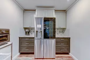 302 Frederick Rd, Fredericksburg, TX 78624 - Photo 21