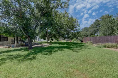 302 Frederick Rd, Fredericksburg, TX 78624 - Photo 47