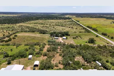 73 Fm 1221, Hext, TX 76848 - Photo 5